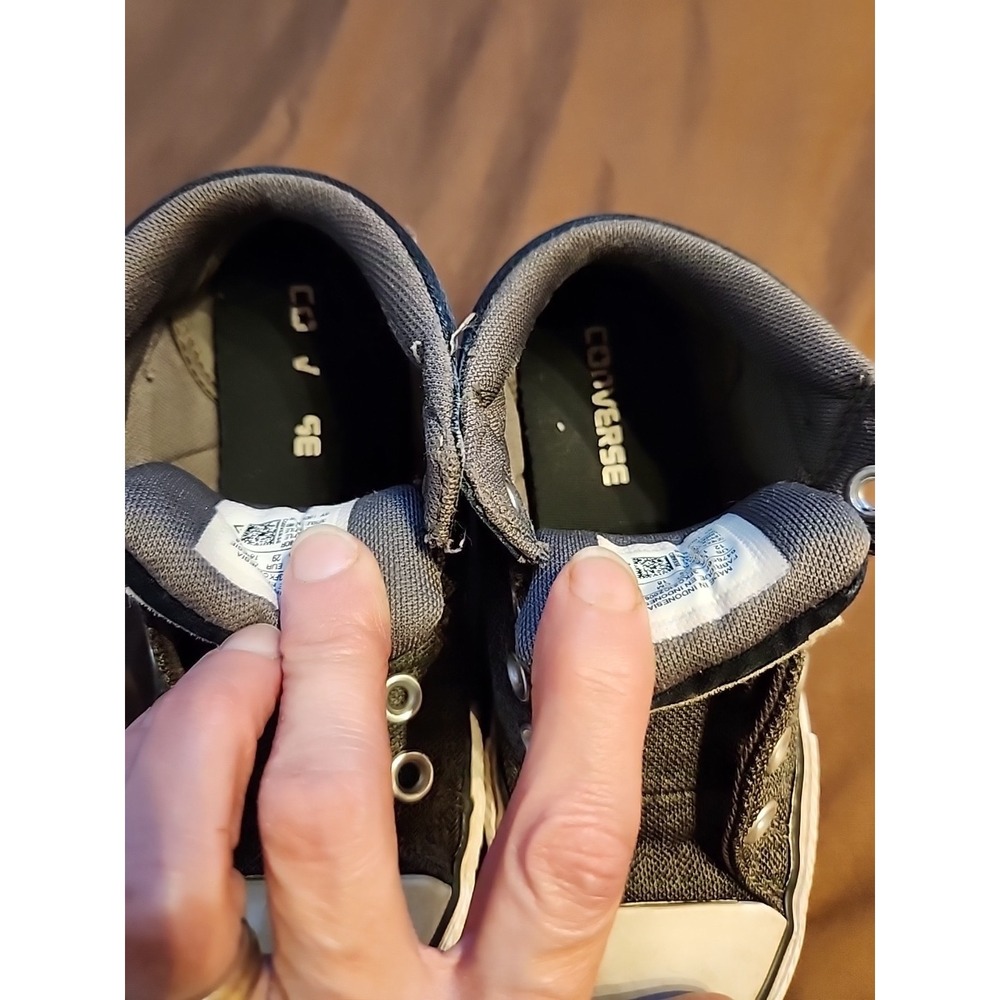 Converse Medium Top  Size 12 Junior Grey Sneakers - Picture 2 of 15